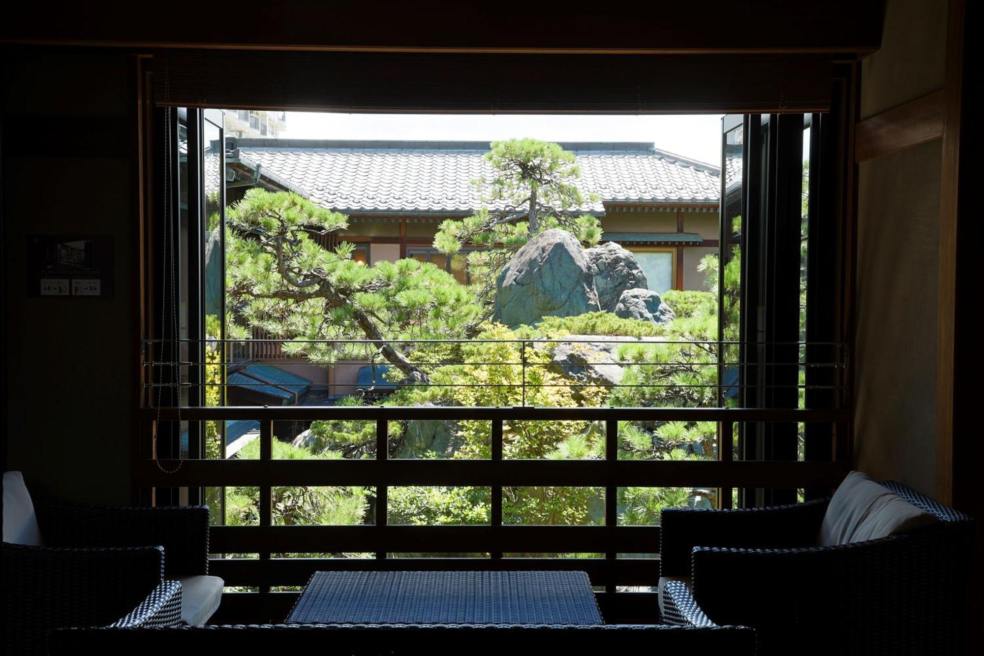 Beautiful Japanese Garden Kagetsu Otel Fuefuki Dış mekan fotoğraf