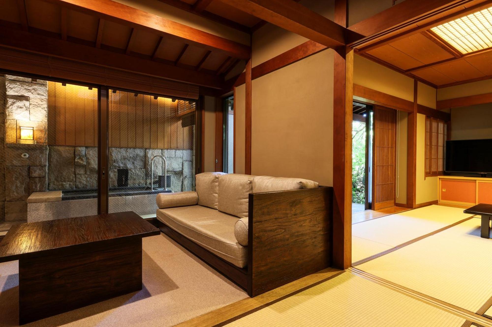 Beautiful Japanese Garden Kagetsu Otel Fuefuki Dış mekan fotoğraf